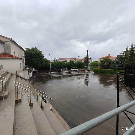 Apartman Pojine Gabonjin Bagian luar foto