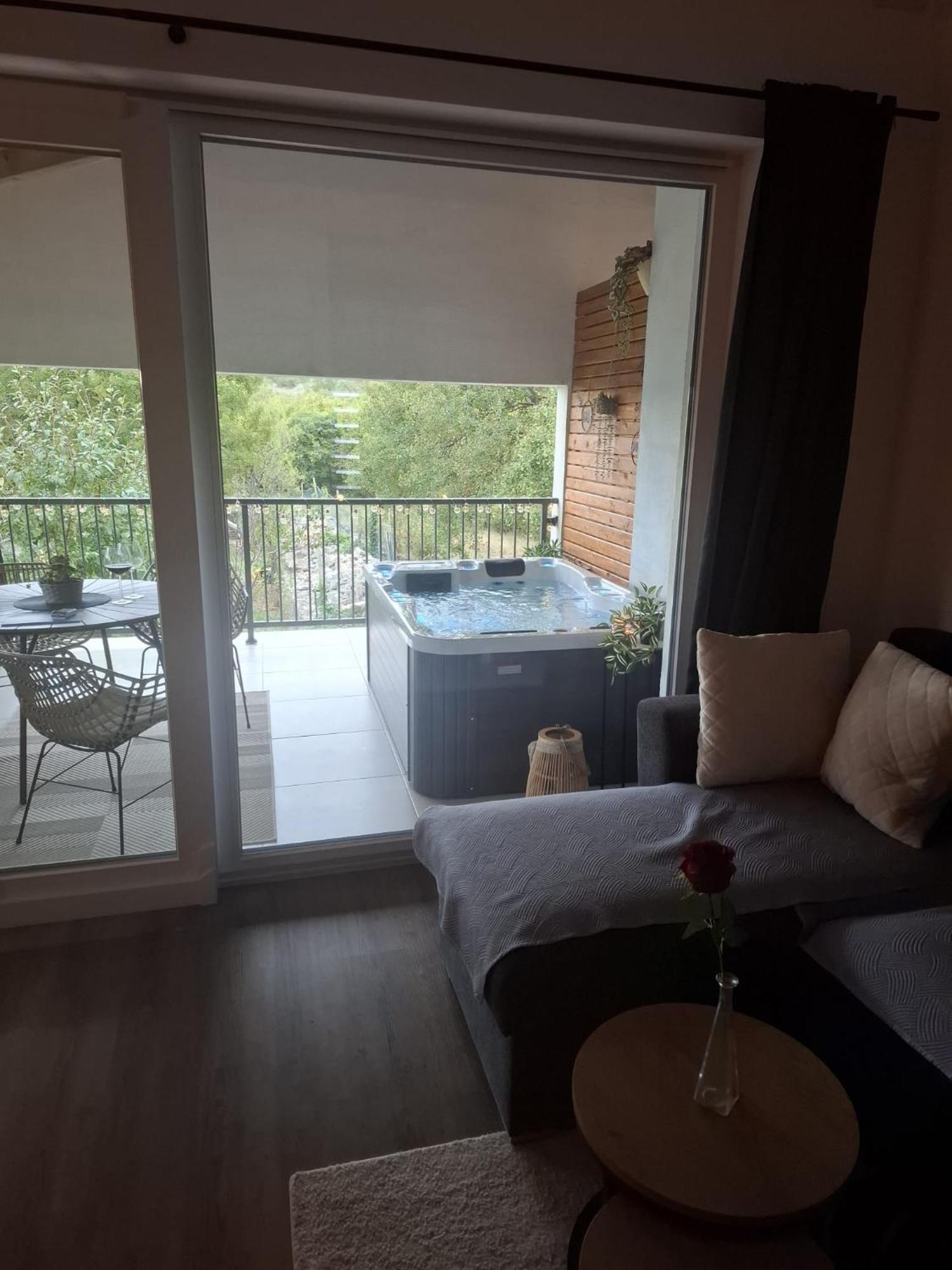 Apartman Pojine Gabonjin Bagian luar foto